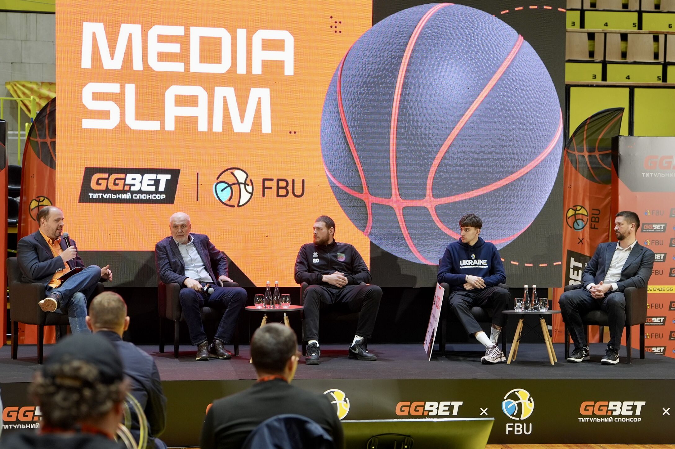 GGBET UA and FBU hold SuperLeague’s first-ever open media event